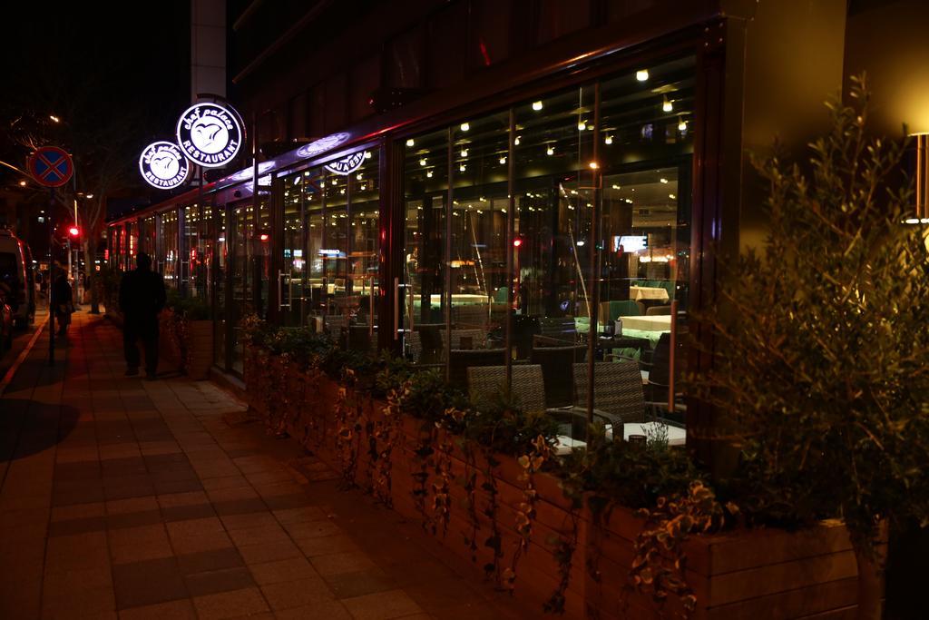 Atasehir Palace Hotel & Conference Istanbul Exterior foto