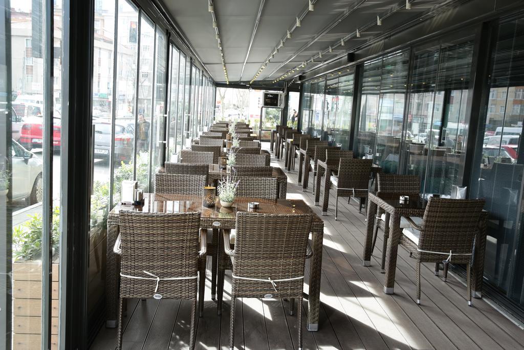 Atasehir Palace Hotel & Conference Istanbul Exterior foto