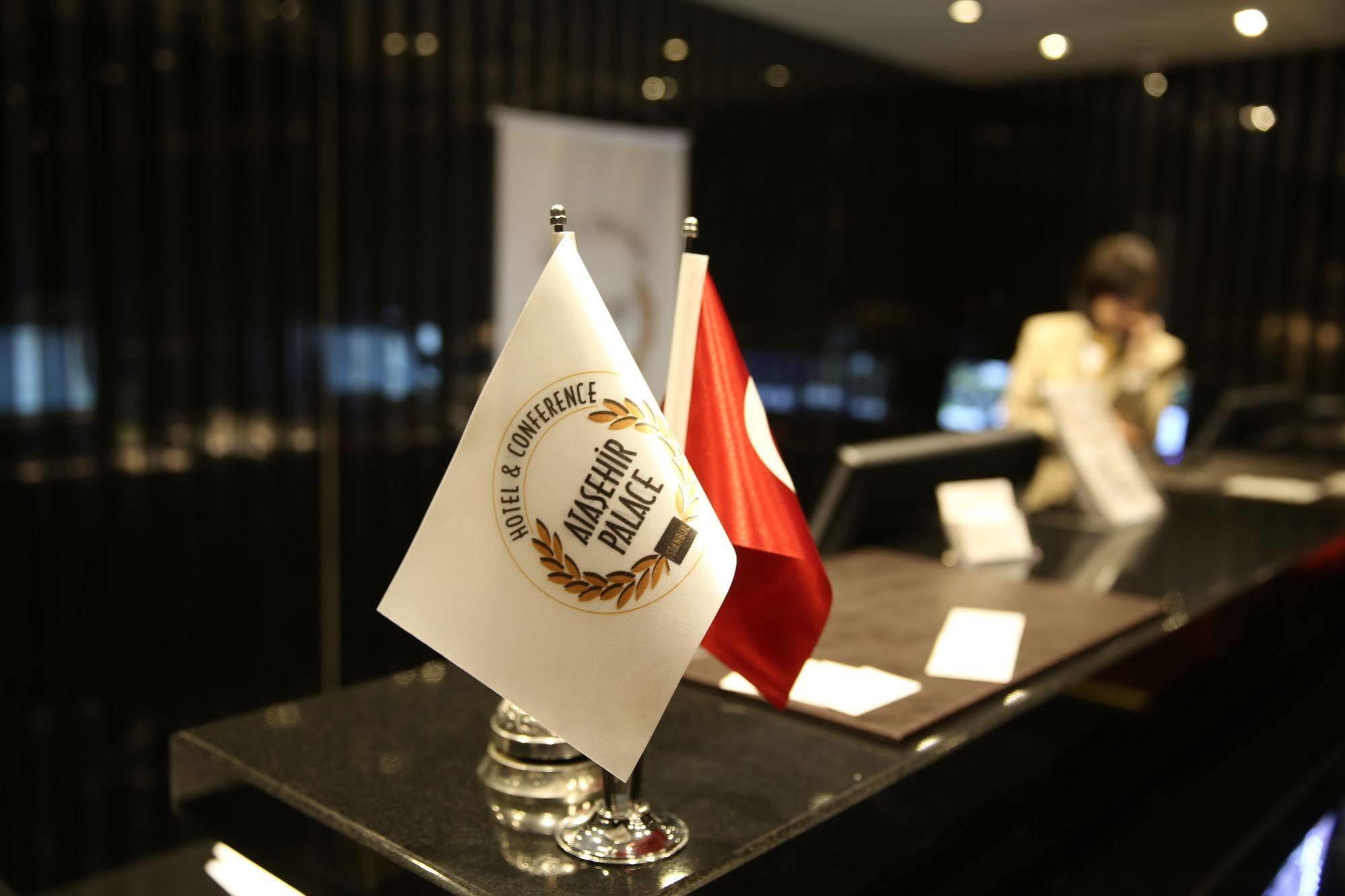 Atasehir Palace Hotel & Conference Istanbul Exterior foto